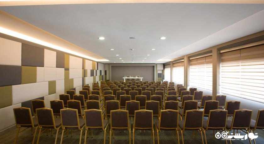 سالن برگزاری همایش و جلسات هتل